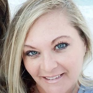 Meet your Posher, Lorrie